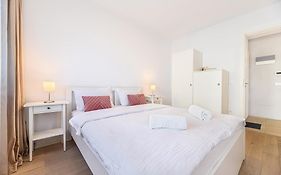 Jad Luxury 3 Rooms & 2 Rooms Apartments In Kasper, Near Coresi Mall