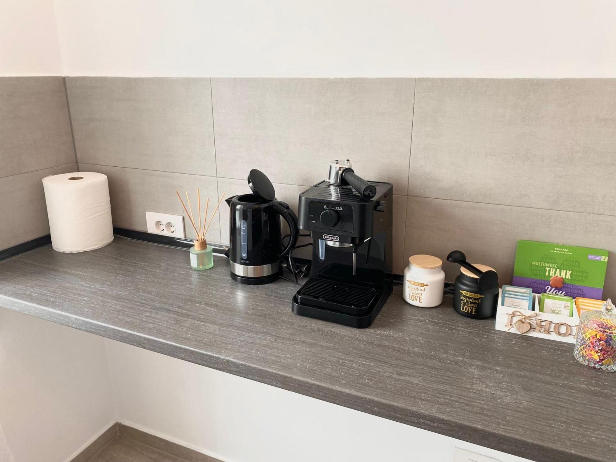 Jad Luxury 3 Rooms & 2 Rooms Apartments In Kasper, Near Coresi Mall Braşov Esterno foto