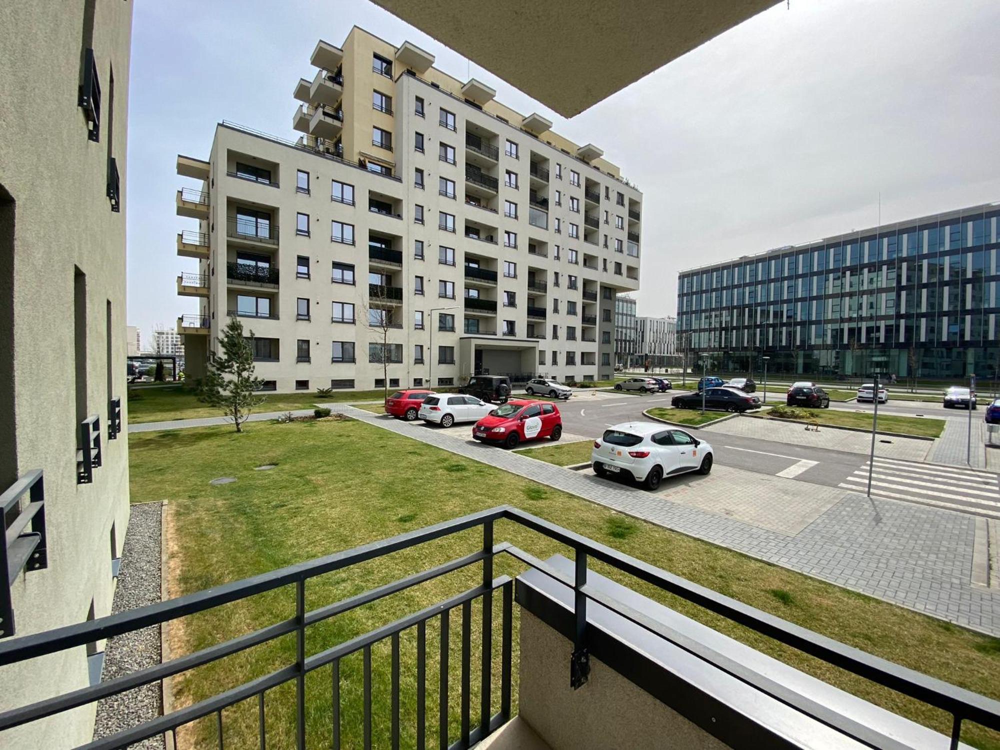 Jad Luxury 3 Rooms & 2 Rooms Apartments In Kasper, Near Coresi Mall Braşov Esterno foto